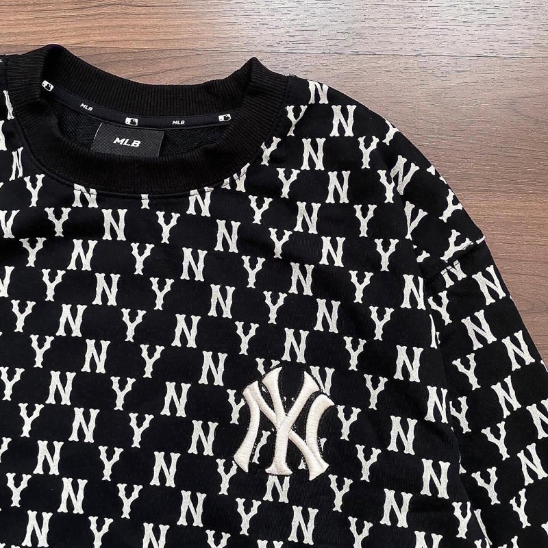 Áo Sweater nỉ da cá MLB - MONOGRAM NEW YORK YANKEES