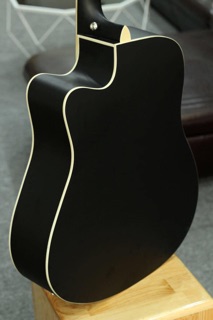 ĐÀN GUITAR ROSEN R135 ĐEN LÌ