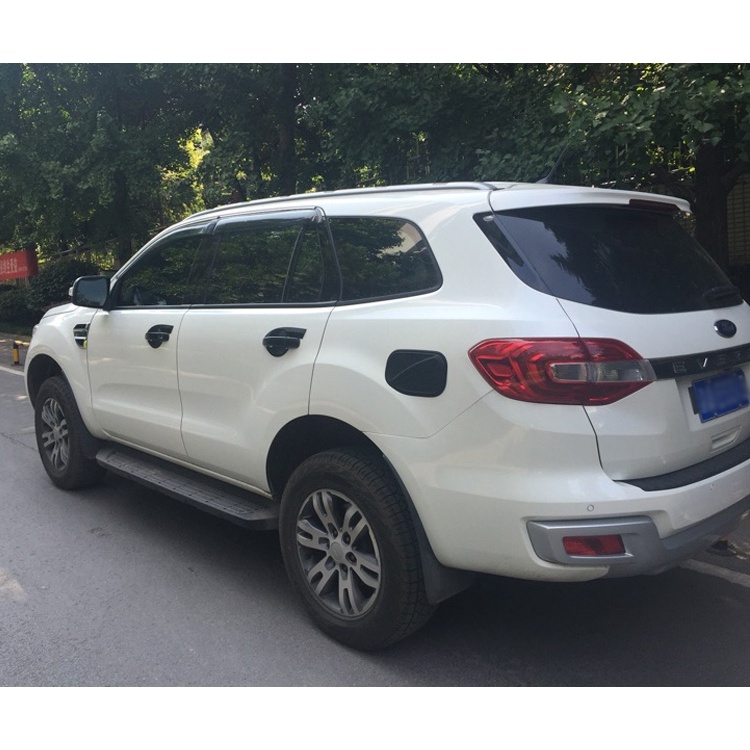Ốp trang trí ngoại thất xe Ford Everest 2018 2019 2020 2021 màu đen thể thao cao cấp - Hellooto