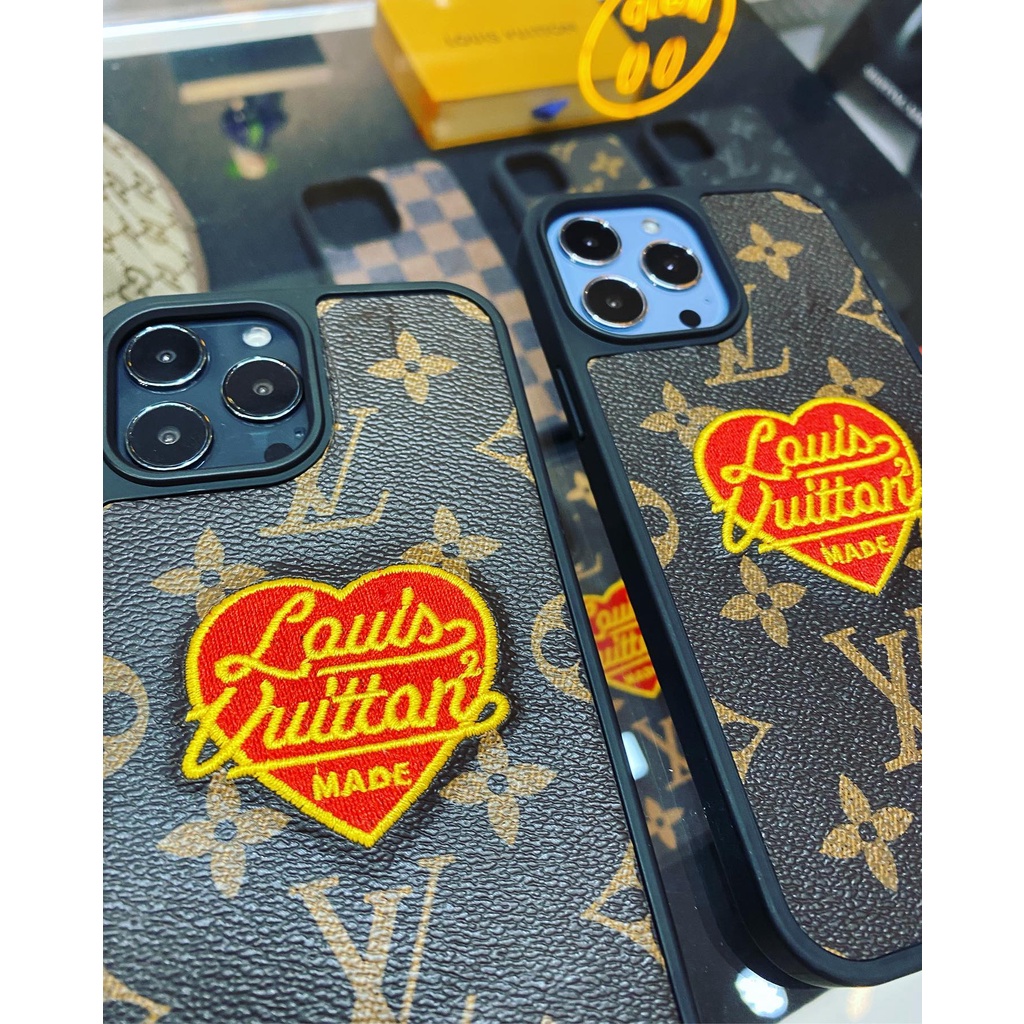 ỐP LƯNG LV MONOGRAM NIGO HEART cho các dòng máy 13Pro 13Promax 13