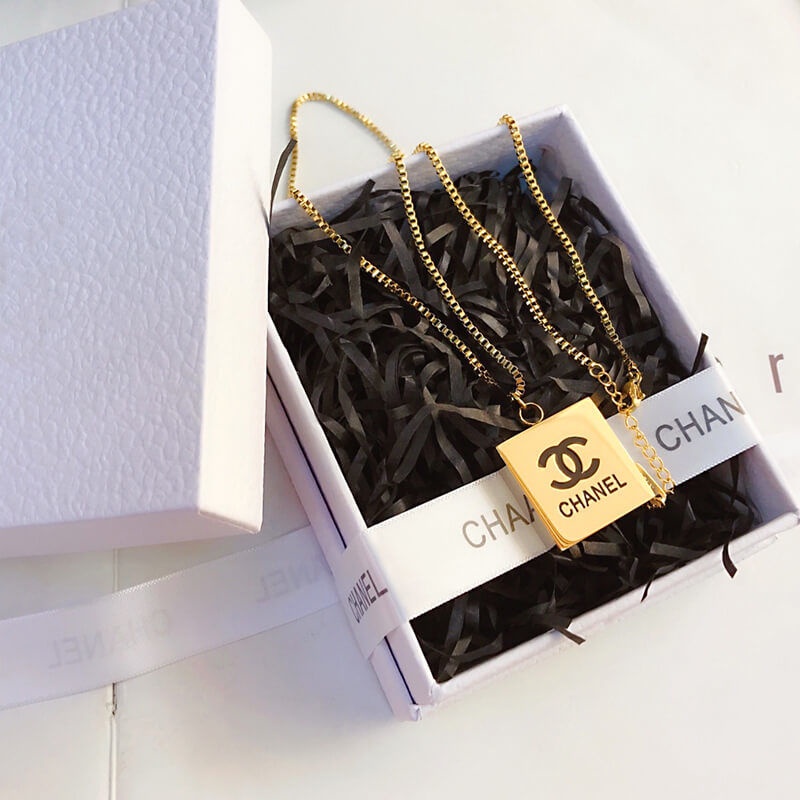 Vòng cổ Bằng Thép Titan Dài Trung Bình Sang Trọng Đơn Giản Dành Cho Nữ