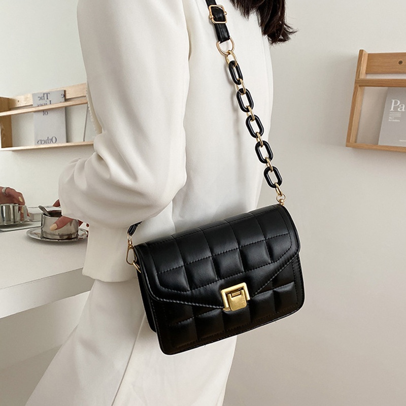 Túi Đeo Vai Hình Vuông Cỡ Nhỏ Màu Đen Phối Dây Xích Thời Trang Cho Nữ