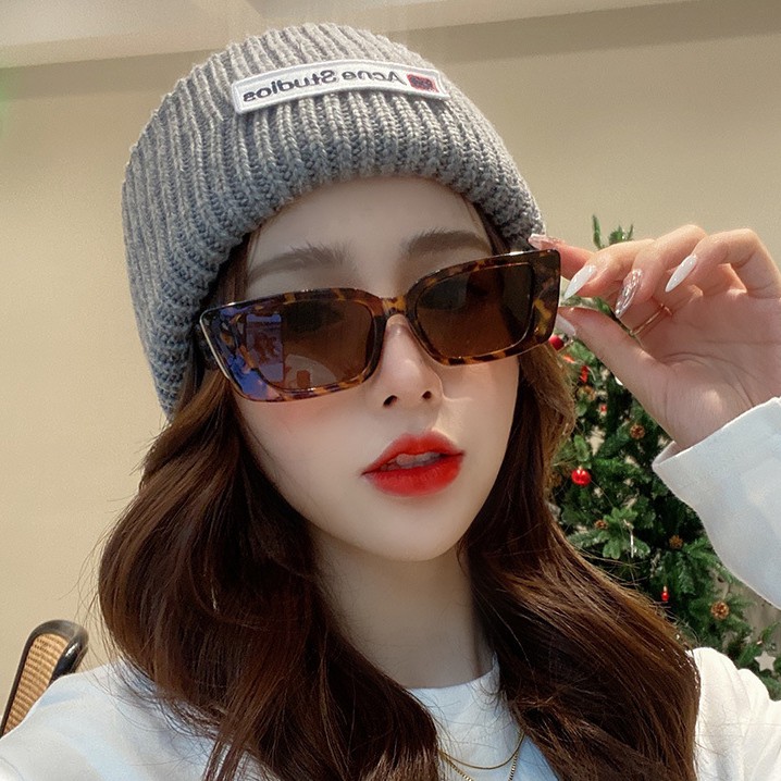 Kính Mát Gọng Bầu Dục Chống Tia Uv400 Thời Trang 2021 Nhiều Màu Sắc Tùy Chọn