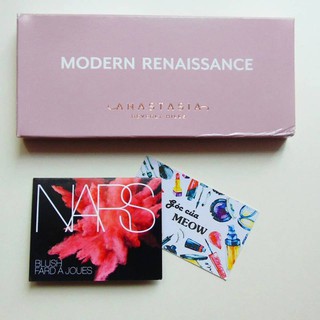 [LỖI] Bảng phấn mắt Anastasia Beverly Hills Modern Renaissance vỏ bị móp trầy tặng kèm sample phấn má Nars (ảnh cuối)