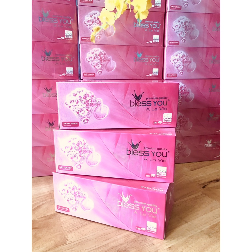Khăn giấy hộp Bless You 180 tờ hàng dai, không bụi, an toàn khi dùng, sang trọng khi đặt trong văn phòng, phòng khách