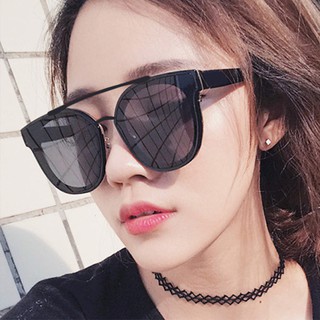 Kính mát phong cách retro thời trang sành điệu