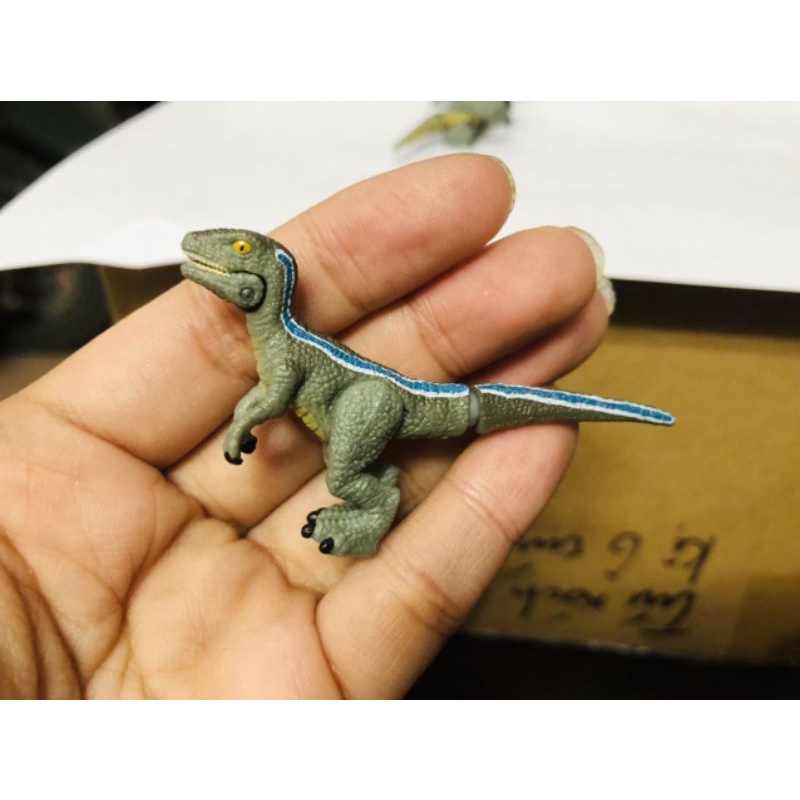 Set 1 và set 3 khủng long Jurassic World hãng Tomy có khớp cử động miệng, tay và đuôi