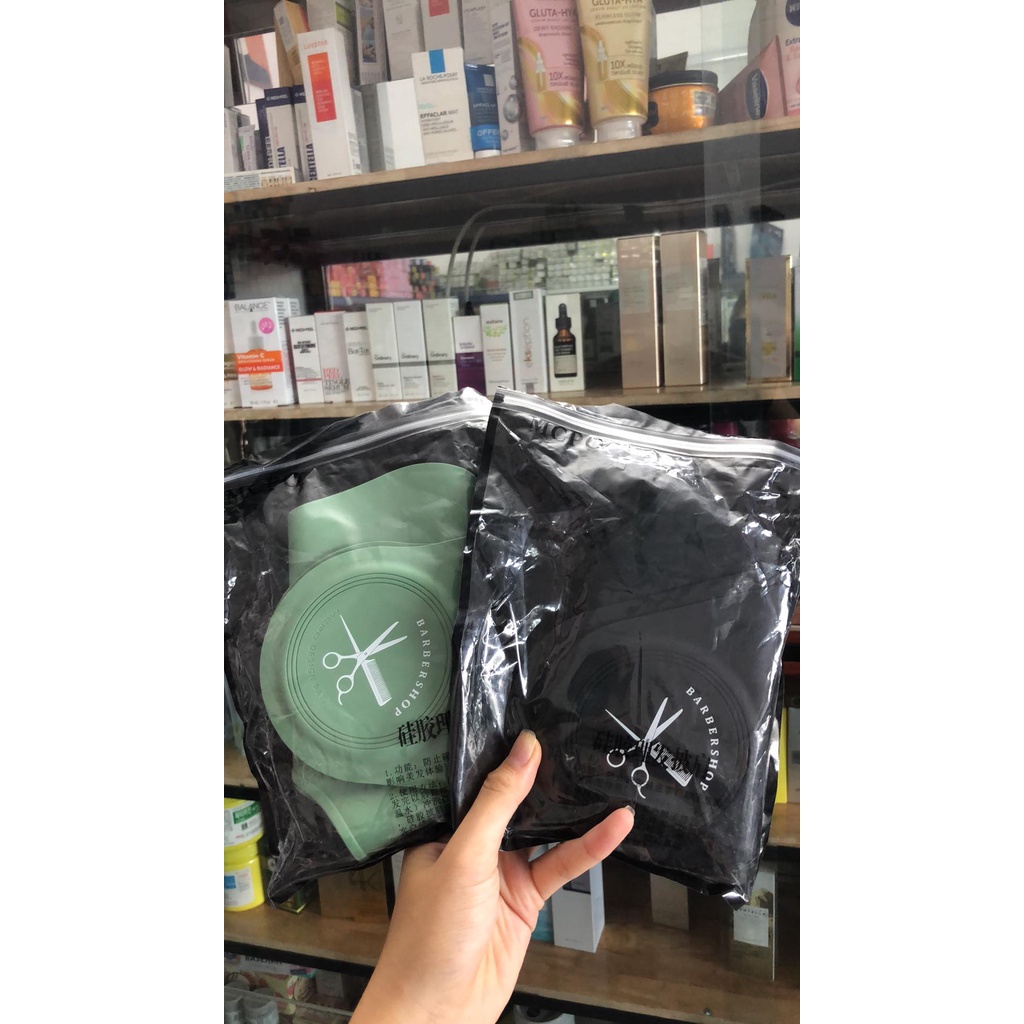 Áo Choàng Lót Vai Cắt Tóc Chất Da Cao Su Myphamtocspa