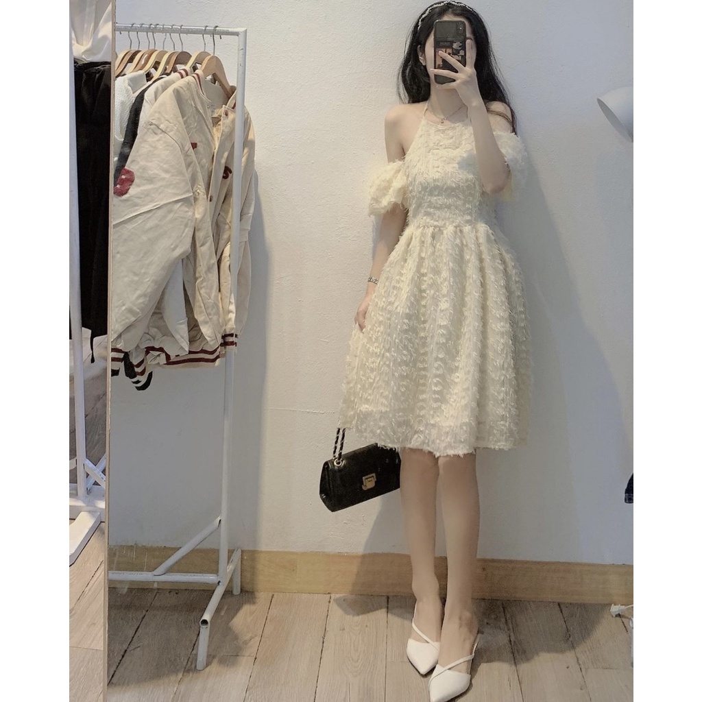 Váy cổ yếm trễ vai lông vũ cao cấp cực xinh - Đầm yếm tay bồng lông vũ hai màu kiều nữ 2 lớp babydoll