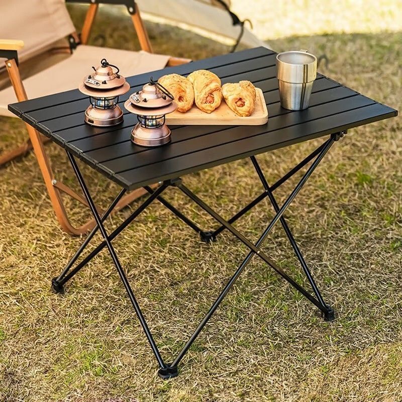Bàn dã ngoại xếp gọn picnic du lịch gấp gọn bằng hợp kim nhôm nhẹ, gấp gọn, chắc chắn, độ bền cao.