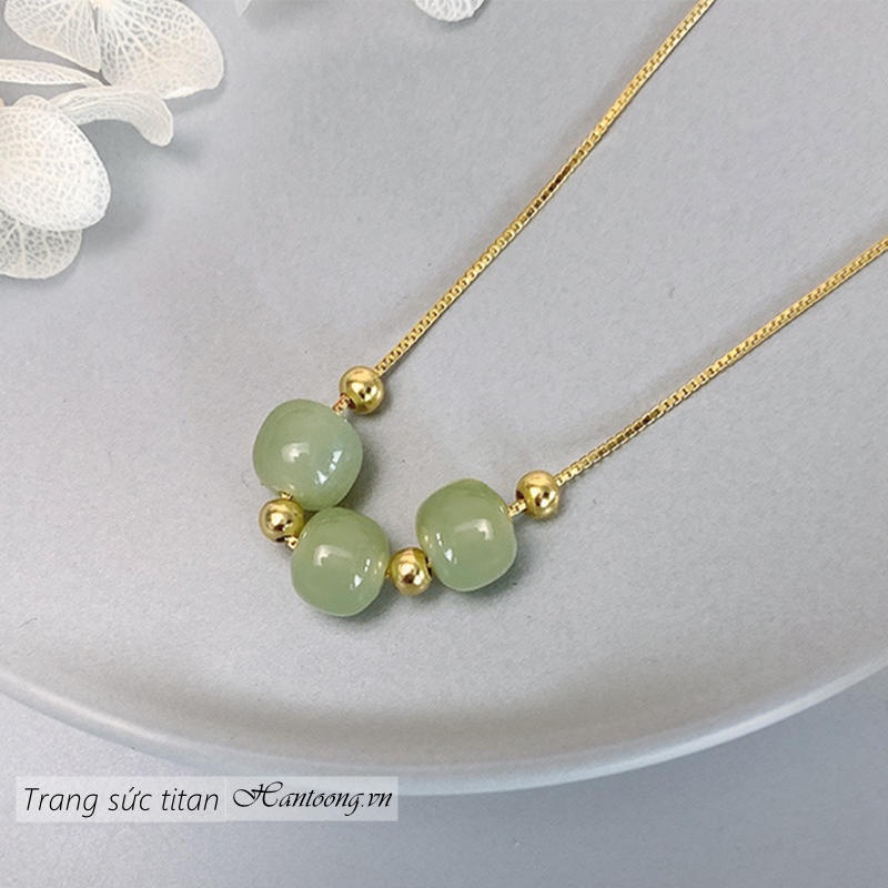 Dây chuyền nữ chất liệu titan không gỉ mặt đá bảo thạch xanh thiết kế thời trang nhẹ nhàng mẫu mới 2023