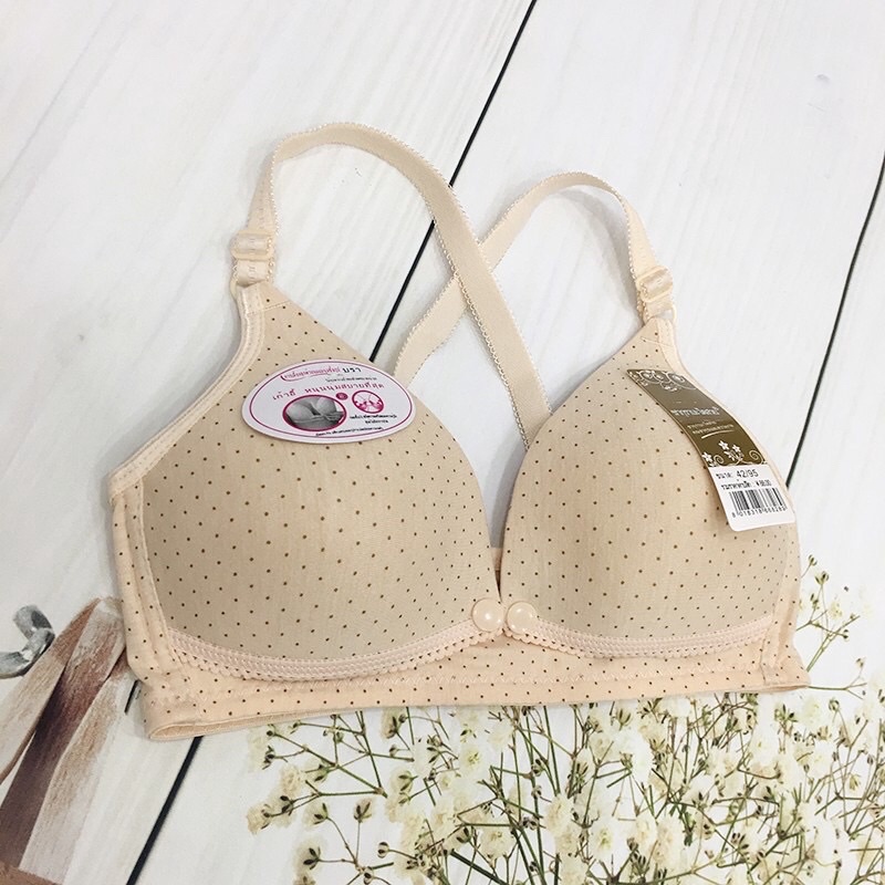 Áo con bú cho mẹ