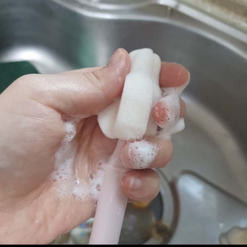 Cọ rửa bình sữa núm Hibee Hàn Quốc có nắp cho bé