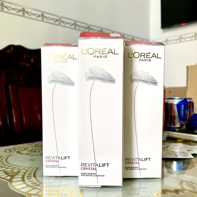 Dưỡng chất căng mướt da Loreal (L'Oreal) Paris Crystal Micro Essence 130ml - phiên bản giới hạn