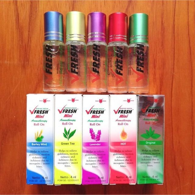 12 Trai Dầu Lăn Hương Thảo Dược Thiên Nhiên Vfresh 4ml