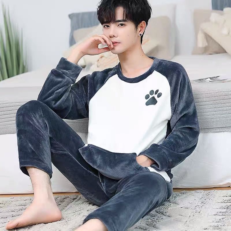 Bộ Đồ Ngủ 2 Món Bằng Vải flannel Phối Nhung Dày In Họa Tiết Hoạt Hình Dễ Thương Cho Nam Zi6