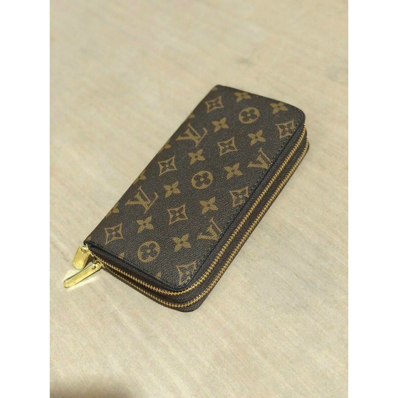 Ví lV cầm tay 2 khoá fullbox qc