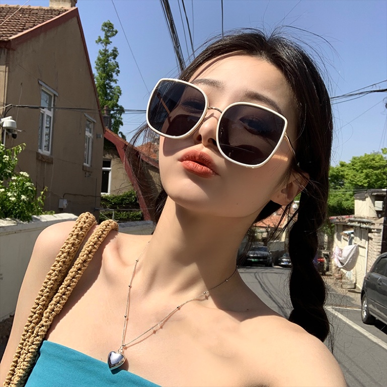 Kính Mát Gọng Vuông Chống Tia Cực Tím Thời Trang Cho Nữ