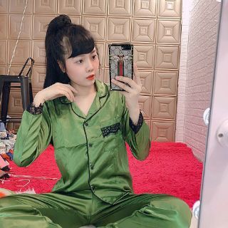 Đồ bộ phi lụa tay dài phối ren