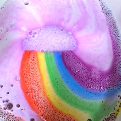 Rainbow Soap Cloud Bath Salt Dưỡng ẩm Tẩy tế bào chết Làm sạch Cơ thể Da Bong bóng Bom tắm Nhiều màu cho các cô gái Sản phẩm phòng tắm dành cho nữ