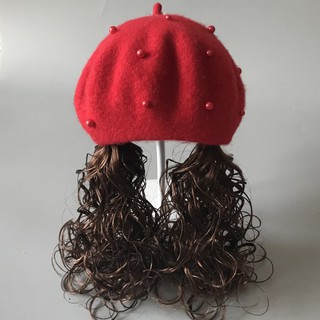 Mũ beret có tóc giả phong cách thời trang mùa đông độc đáo