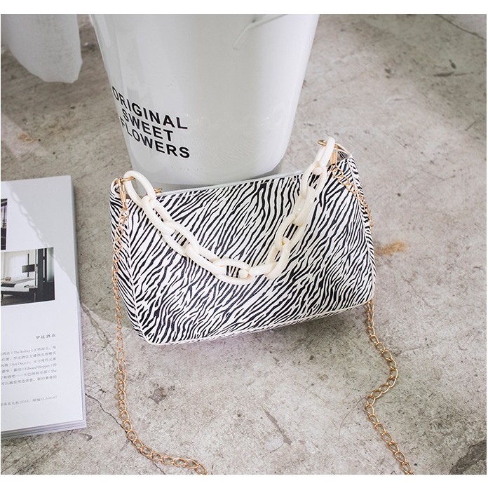 Túi kẹp nách, túi đeo vai họa tiết ngựa vằn phối xích phong cách Retro DC09