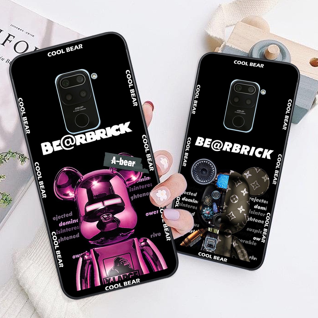 Ốp lưng Xiaomi REDMI NOTE 9 in hình K@ws, Cool Be@r SIÊU NGẦU