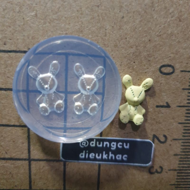 Khuôn "3d nail" thỏ bông vàng bé xinh