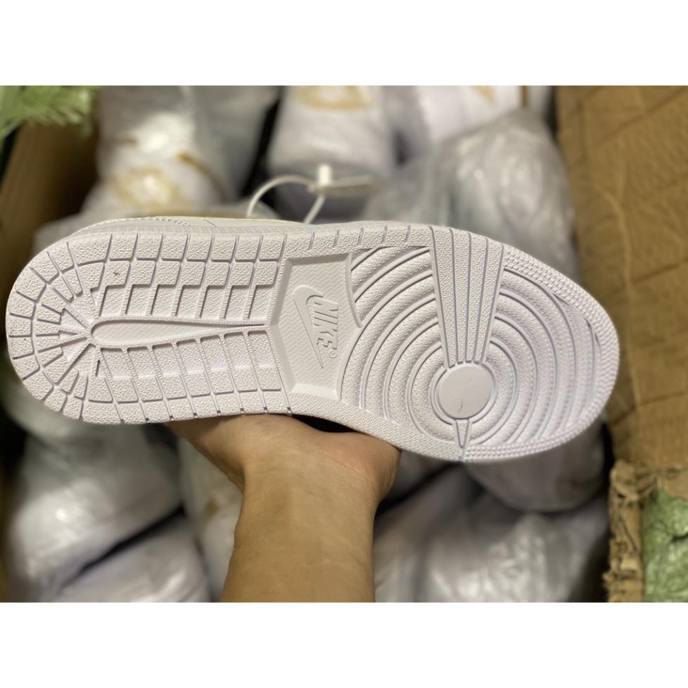 Giày Sneaker Jordan 1 Low Cổ Thấp Trắng Vệt Vàng White Metallic Gold Cao Cấp Da Nhăn Fullbox Kèm Phụ Kiện | BigBuy360 - bigbuy360.vn