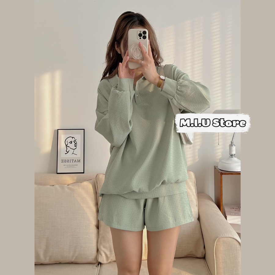 Set cotton tổ ong nữ áo dài tay cổ hai khuy mix quần short kiểu dáng năng động