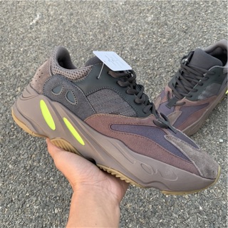 (Video cận cảnh) GIÀY THỂ THAO SNEAKER YZY BOOST 700 BROWN