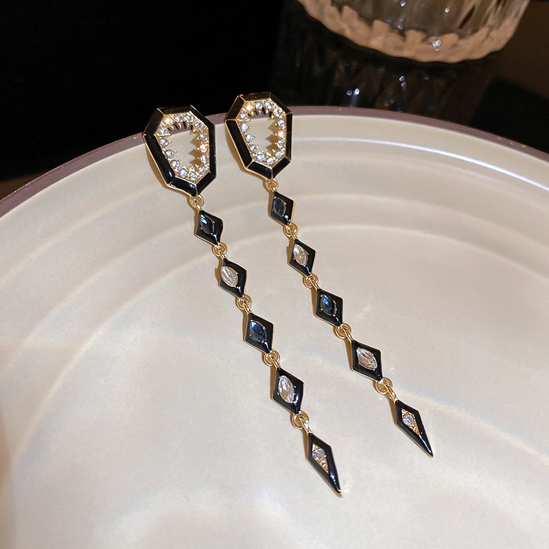 Bông Tai Hình Kim Cương Phối Tua Rua Phong Cách Âu Mỹ Cổ Điển Thời Trang