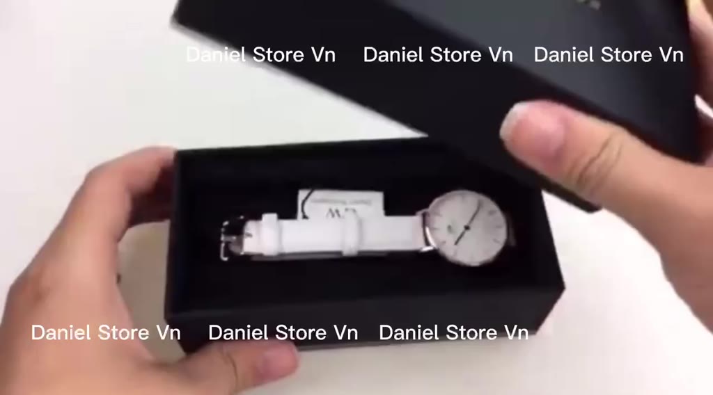 . Đồng Hồ Nữ Daniel Welington Classic Petite 28mm & 32mm DW Chính Hãng - Đồng Hồ DW - Daniel Store . | BigBuy360 - bigbuy360.vn