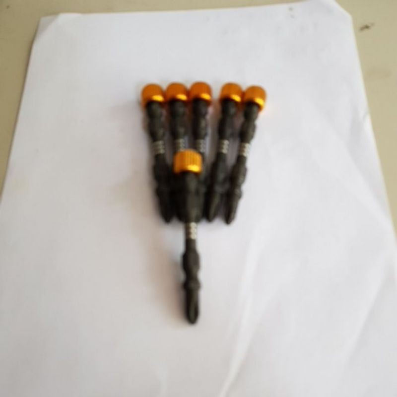 Đầu Vít Nam Châm 4 Cạnh-Tô Vít Đầu 4 Cạnh Nam Châm