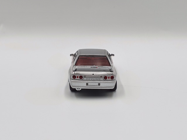 Xe Mô Hình Nissan Skyline GT-R 1:64 MiniGT ( Bạc )