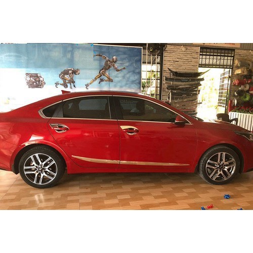 Nẹp viền chân kính ,cong kính kia cerato 2019,2020,2021
