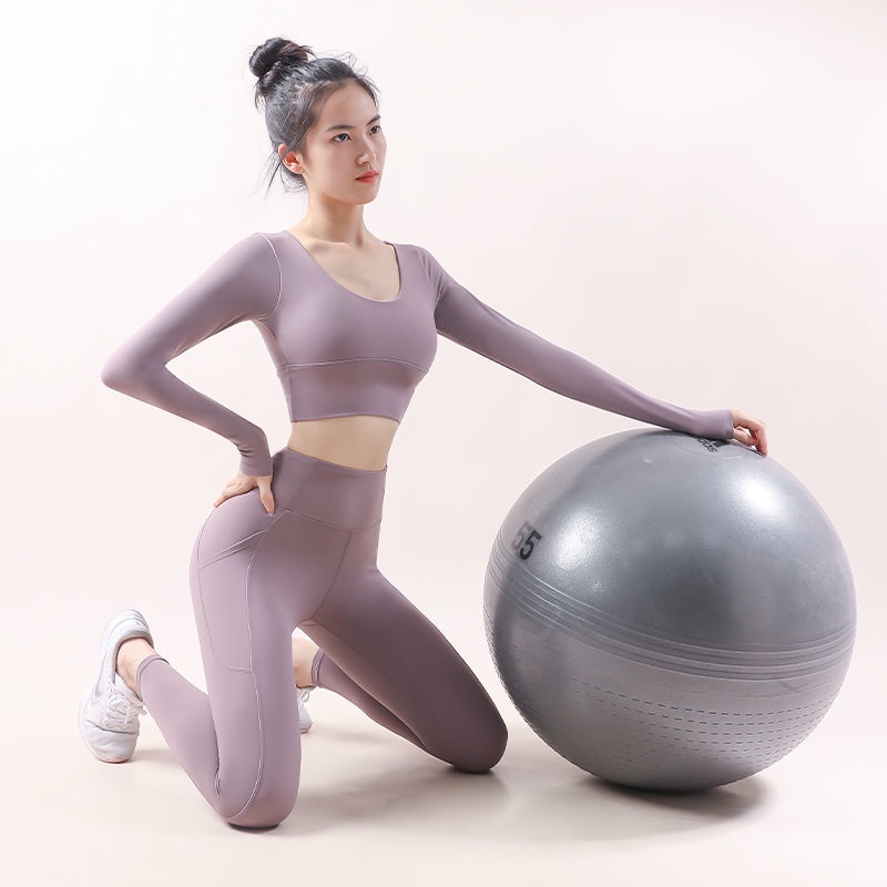 Bộ Đồ Tập Yoga Cao Cấp Tay Dài Có Đệm Ngực Phong Cách Mới Cho Nữ