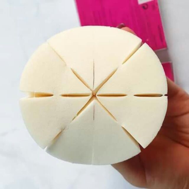 Mút tán kem nền Sephora