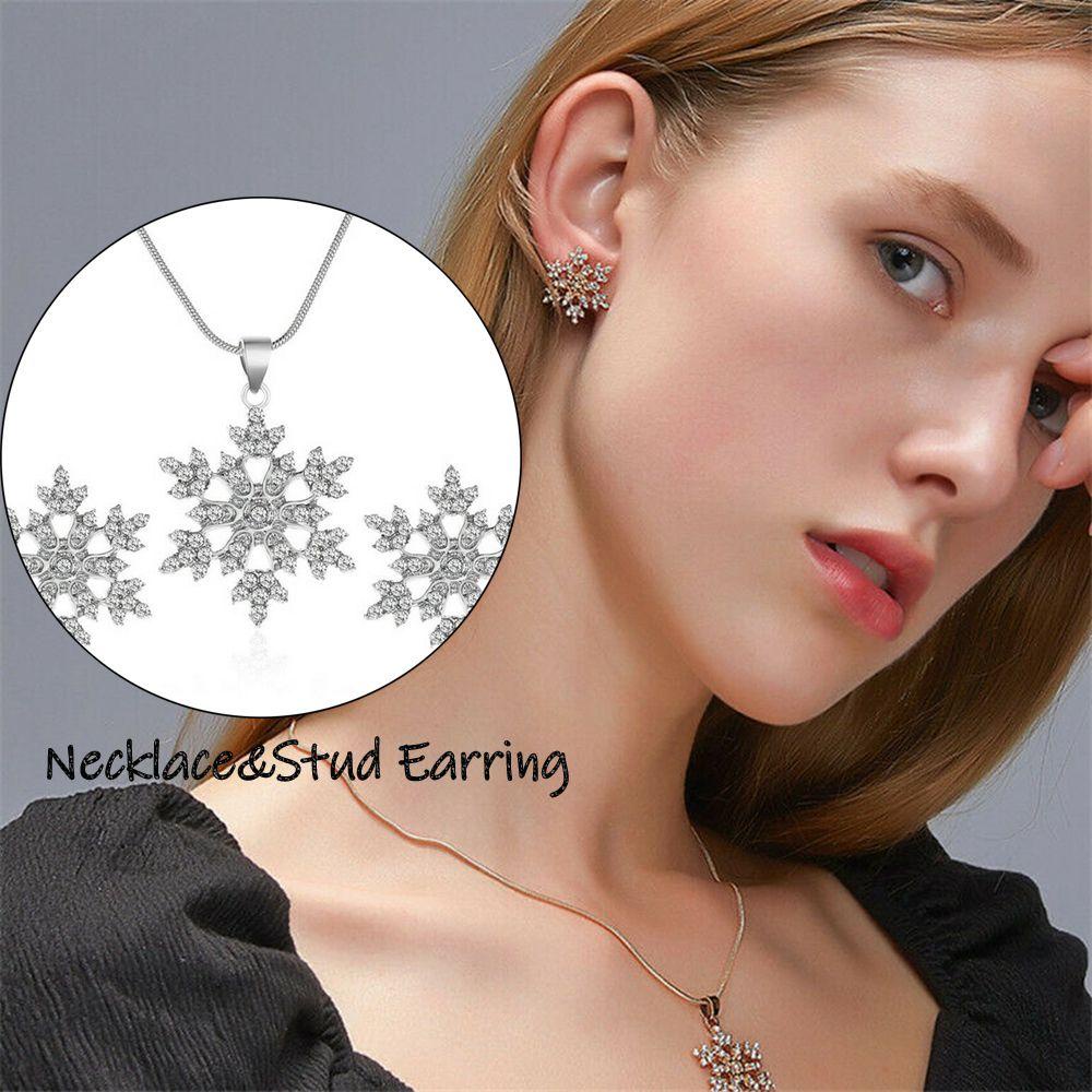 Vòng cổ Mặt Hoa Tuyết Trang Nhã Cho Nữ