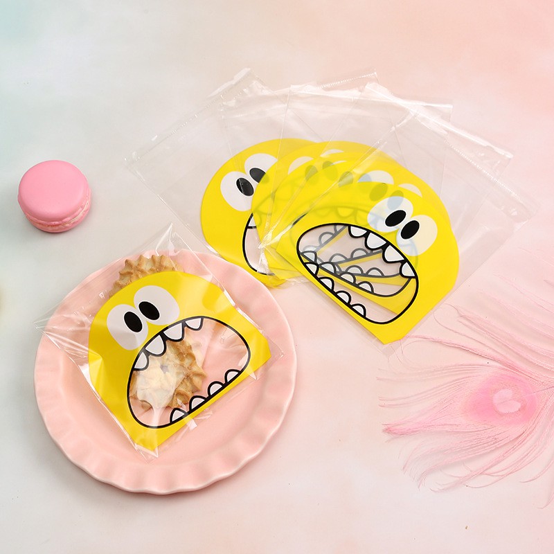 Set 100 túi nhựa đựng bánh kẹo in hình dễ thương