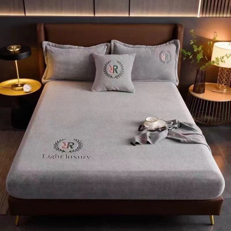 Ga Bọc Nệm Tặng Kèm 2 Vỏ Gối Chất Liệu Nỉ Tuyết Sữa Dầy Dặn Mềm Mịn, Đủ Kích Thước Giá rẻ