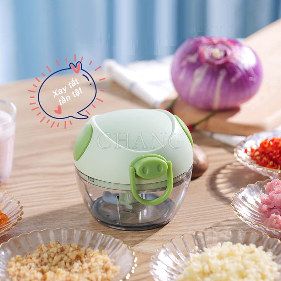 Máy Xay Tỏi Ớt , Xay Rau Củ Qủa Tay Kéo Nắp Mặt Con Lợn 3 Lưỡi Dao Sắc Bén Tiện Dụng