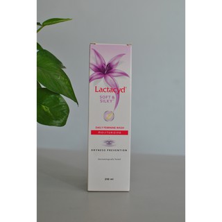 DUNG DỊCH VỆ SINH PHỤ NỮ LACTACYD