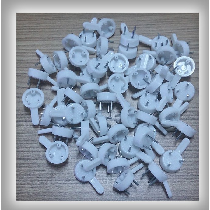 Bộ 20 Đinh Ba Chân Treo Ảnh Vật Trang Trí Không Cần Khoan