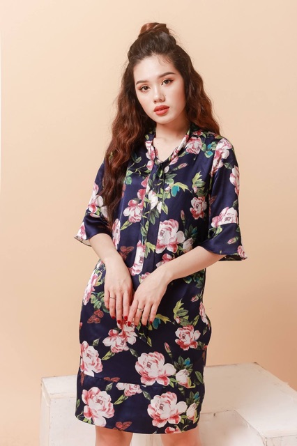Đầm suông Solei Boutique size M