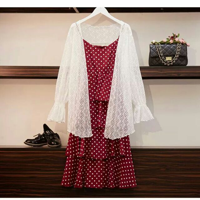 Set váy bi đỏ kèm Áo khoác len mỏng trắng