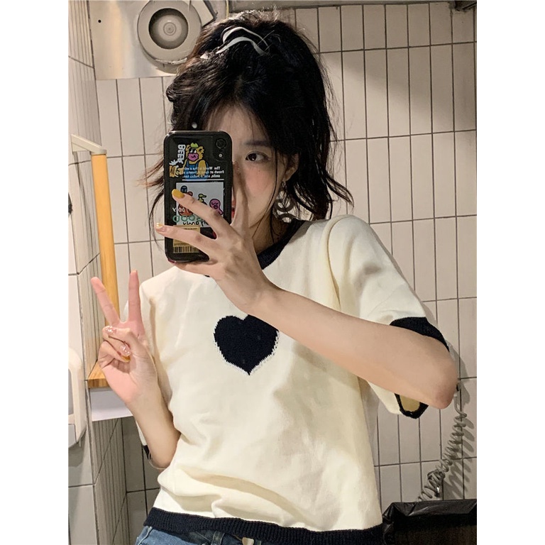 Áo Thun Dệt Kim Tay Ngắn Dáng Rộng In Hình Trái Tim Dễ Thương