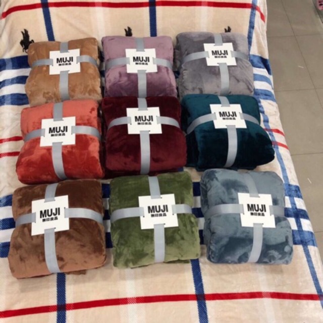 Chăn lông tuyết Muji xuất Nhật  kích thước 2m x 2m3