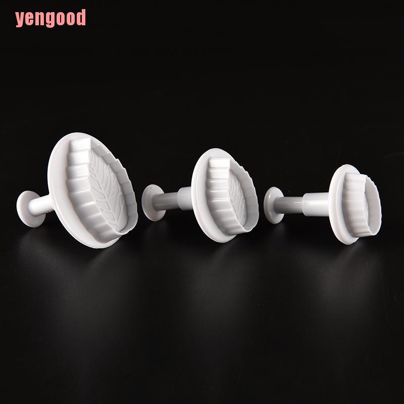 Bộ 3 Chiếc Lá Nhựa Trang Trí Bánh Kem Xinh Xắn