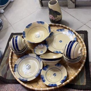 Bộ đồ ăn cổ sưa đủ 10 người ăn bao gồm 16 món